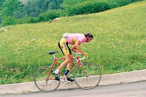 Franco Chioccioli con la sua bicicletta